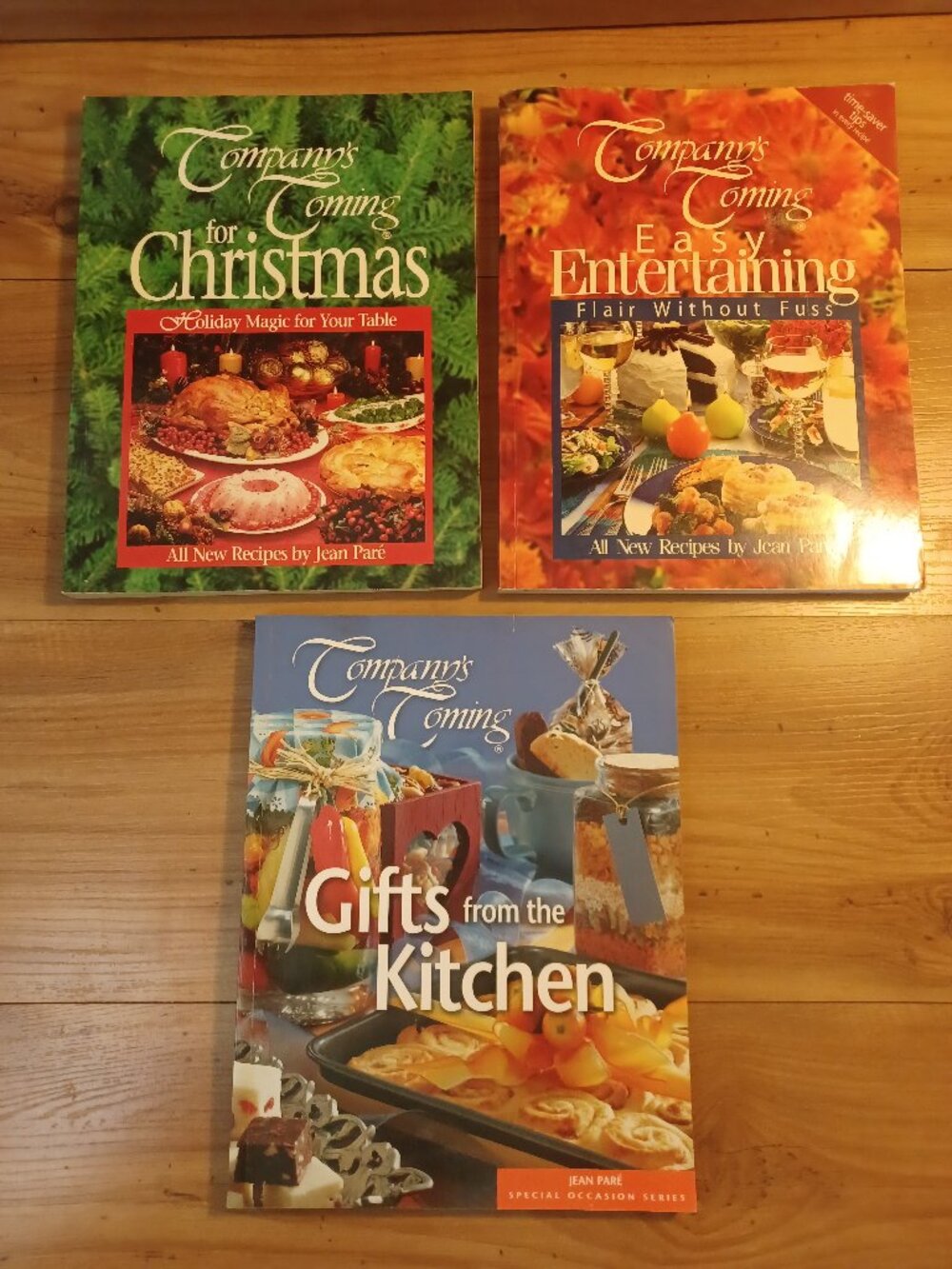 Company's Coming For Christmas Holiday Magic For Your Table Lot Of 3